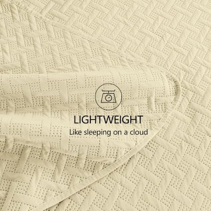 FLYMME Oversized King/California King Quilt Set 118"x106", Butter Yellow 3-Piece Floor-Length Bedspread, Premium Microfiber Lightweight Coverlet for King/California King Bed (1 Quilt, 2 Shams)