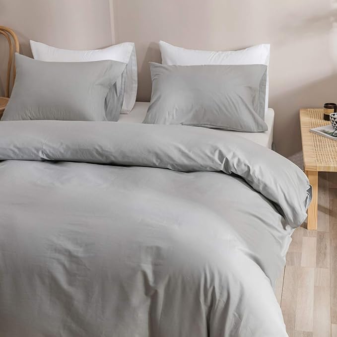 CLOTHKNOW Grey California King Comforter Set 3Pcs Light Gray Bedding Comforter Sets Soft Silver Comforters with 2 x Pillow Cases