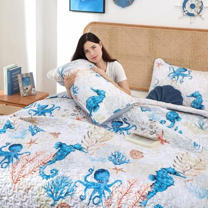 weigelia Coastal Quilt Queen Size, Seahorse Lightweight Summer Bedding