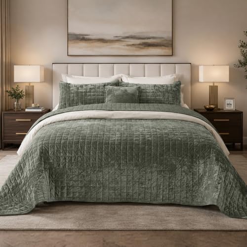 Quilt Set Queen Size 90x98 Luxurious Velvet Bedding Sets with 2 Pillow Shams 20x26 3 Pieces Ultra Soft Quilted Bedspread Coverlet Comforter for All Season,Army Green