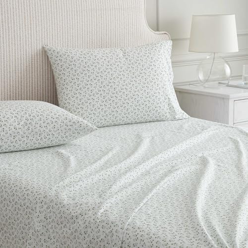 Martha Stewart - Queen Size Sheet Set with Fitted Sheet & Pillowcases