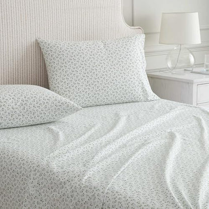 Martha Stewart - Queen Size Sheet Set with Fitted Sheet & Pillowcases