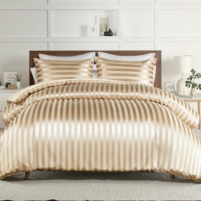 Whale Flotilla 3-Piece Reversible Silky Soft Breathable King Comforter Set