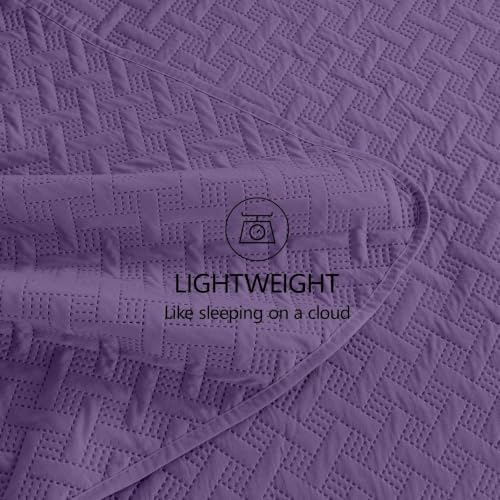 FLYMME Oversized King/California King Quilt Set 118"x106", Purple 3-Piece Floor-Length Bedspread, Premium Microfiber Lightweight Coverlet for King/California King Bed (1 Quilt, 2 Shams)