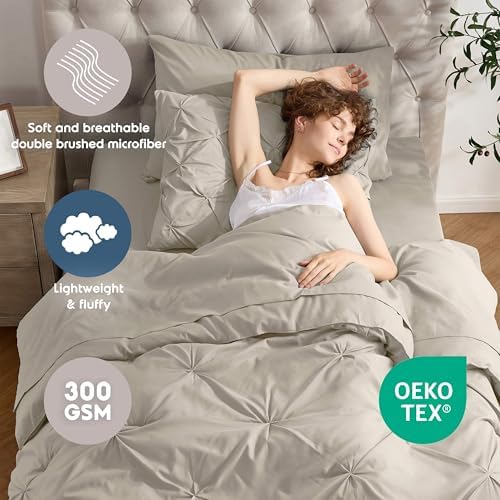 Nestl 7 Piece Twin XL Comforter Set – Beige Pinch Pleated Bed in a Bag – Complete Twin XL Size Bedding Set with Sheets, Set of 2 Cooling Pillows, Pillowcase and Sham
