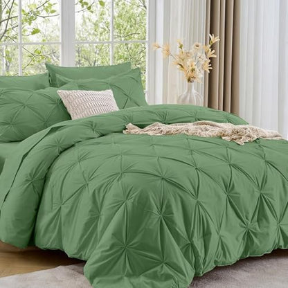 Sasttie King Size Comforter Set, 7-Piece Bed in a Bag, Pintuck Bedding Set for All Season, Includes Comforter, Flat Sheet, Fitted Sheet, Pillowcases and Pillowshams, Green
