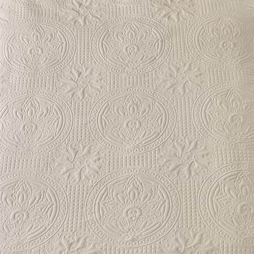 Qucover Oversized King Quilt Bedspread 132x 120, Extra Wide Alaska King Quilt, 3 Piece Soft Microfiber Lightweight Super King Quilts Set, Vintage Persian Pattern, with Pillow Shams, Beige