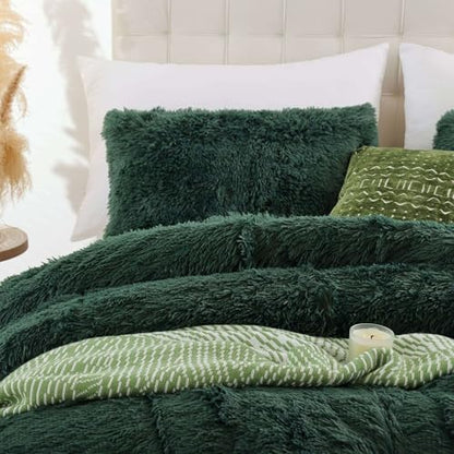 Smoofy Fluffy Full Size Comforter Set, Dark Green Faux Fur Comforter 3 Pcs