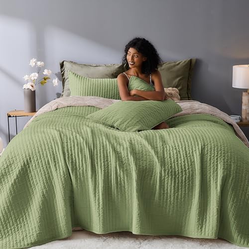 Wonderful Velvet Quilt Set, King Size Sage Soft Fluff Texture Coverlet with Shams, Channel Stitched Pattern, All-Season Use, Versatile Lightweight Bedspread for Bedroom Adults Teens Kids,106"x94"