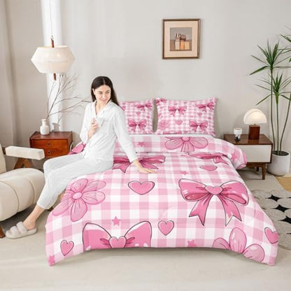 jejeloiu Bowknot Comforter Set Toddler Size Checkerboard Bedding Set for Kids Boys Girls Pink Bow Duvet Quilt Plaid Bedroom Decor Microfiber 2 Pcs with 1 Pillow Cases