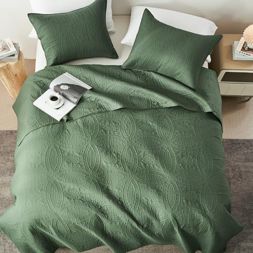 akkialla King Quilt Bedding Set,Olive Green Ultrasonic King/Cal King Quilt Set,Lightweight Soft Bedspread Coverlet,Modern Style Coin Pattern Bed Cover for All Seasons,3 Piece(1 Quilt,2 Pillow Shams)