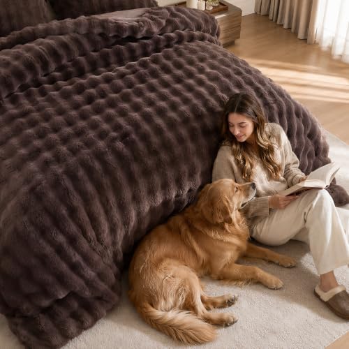 YIKUSH King Faux Fur Soft Comforter Set, Fluffy Brown Rabbit Fur Comforter
