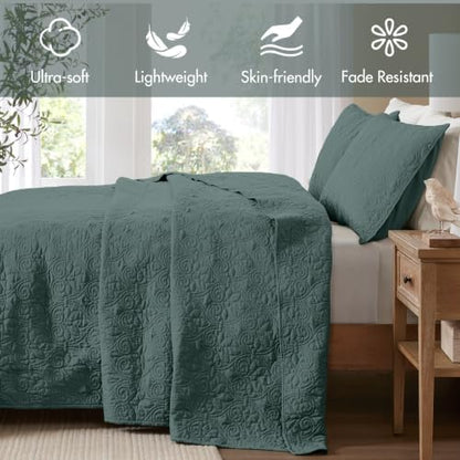 Madison Park King Quilt Bedding Set, Cottage-Inspired Damask, 3PC