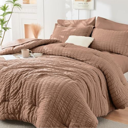 HYMOKEGE Mocha Brown California King Comforter Set Seersucker 7 Pieces, All Season Luxury Bed in a Bag for Bedroom, Bedding Set with Comforter, Sheets, Pillowcases & Shams