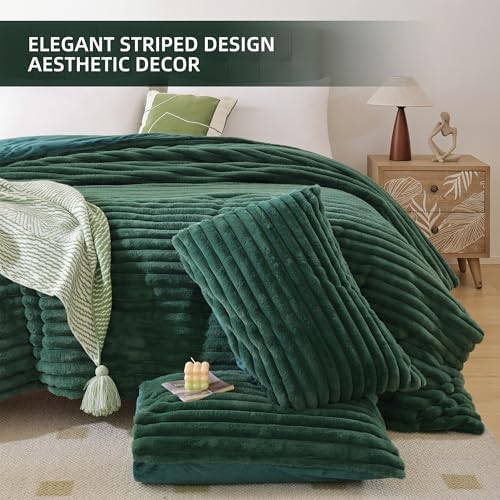 Smoofy Fluffy Queen Size Comforter 3 PCS - Dark Green Fleece Bedding Set