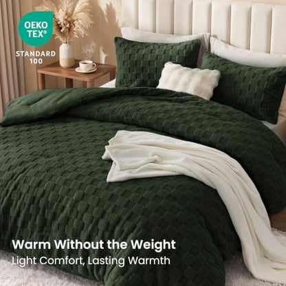 Love's cabin Fleece King Comforter Set, Fluffy & Reversible, Dark Green