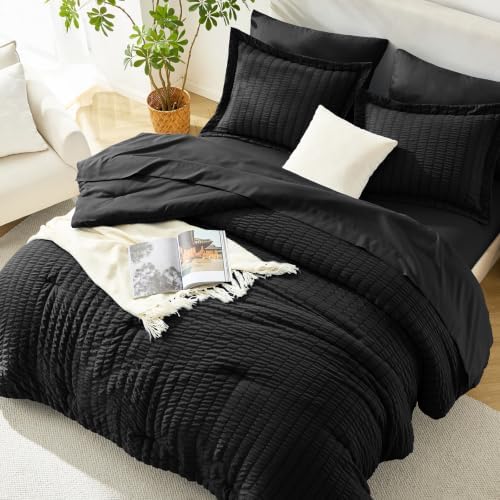 HIMEET King Comforter Set, 7-Piece Seersucker Bed in a Bag, Black