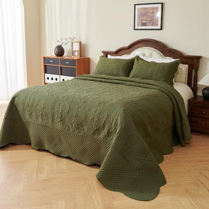EVENHUG Oversized King Bedspreads California King Quilt Set with Pillow Shams Extra Wide Large King Size Quilts Lightweight Coverlet Bedding Sets Olive Green 120"x120"