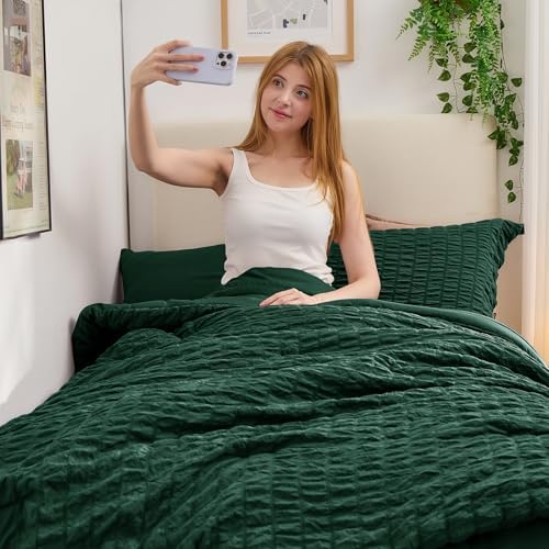 HYMOKEGE Emerald Green Twin XL Comforter Set Seersucker 5 Pieces, All Season Luxury Bed in a Bag for Bedroom, Bedding Set with Comforter, Sheets, Pillowcase & Sham