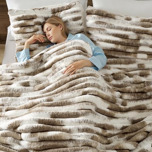 Wonderful Fluffy Faux Rabbit Fur Comforter Set King Size, Striped Stitching Tie-Dye Khaki Plush Fuzzy Bedding Set 3 Pieces, Warm Soft Comforter Bedding Set for Winter, 104"x90"
