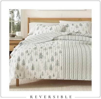 Great Bay Home Lodge Quilt Set - 3-Piece King/California King Size Rustic Bedding Set - Lightweight, All-Season, Reversible Bedspread (Grey/Green)