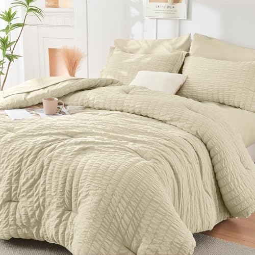 HYMOKEGE Oatmeal King Size Comforter Set Seersucker 7 Pieces, All Season Luxury Bed in a Bag for Bedroom, Bedding Set with Comforter, Sheets, Pillowcases & Shams
