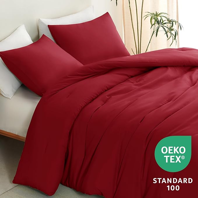 CozyLux Queen Comforter Set Dark Red, 3 Pieces Solid Comforters Queen Size Breathable Quilted Bedding Sets, Luxury Soft Lightweight Bed Set with Down Alternative Comforter and 2 Pillowcases All Season