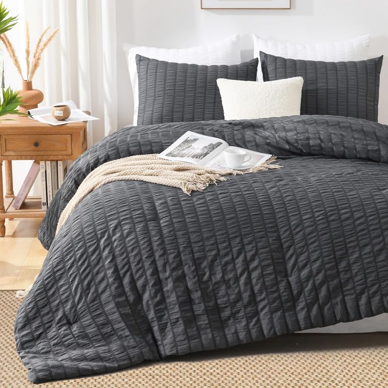 AveLom Seersucker Oversized Queen Comforter Set Grey (98x98 in), 3 Pieces 100% Soft Washed Microfiber Lightweight Comforter with 2 Pillowcases, All Season Down Alternative Comforter Set for Queen Bed
