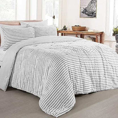 HOMBYS Oversized King Boho Comforter Set 120x98, Black White Tufted Jacquard Geometry Bedding Comforter for King Bed, Shabby Chic Bed Sets with 2 Matching Pillow Cases