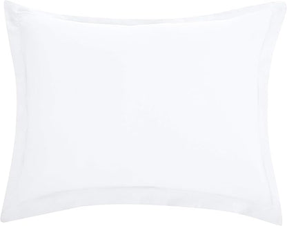 Amazon Basics Lightweight 2-Piece Microfiber Duvet Cover Set with Zipper Closure, Twin/Twin XL, Bright White
