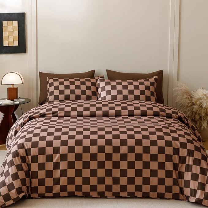 CLOTHKNOW Dark Brown Plaid King Size Comforter Set Grid Bedding Comforter Sets Soft Checker Geometric Comforter with 2 x Pillow Cases