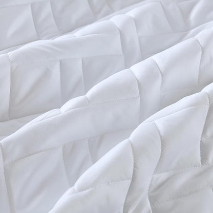 HORIMOTE HOME Quilt Set Queen Size White, Classic Geometric Diamond Stitched Pattern, Ultra Soft Microfiber Lightweight Bedding Set Bedspread Coverlet for All Season (1 Quilt and 2 Pillow Shams)