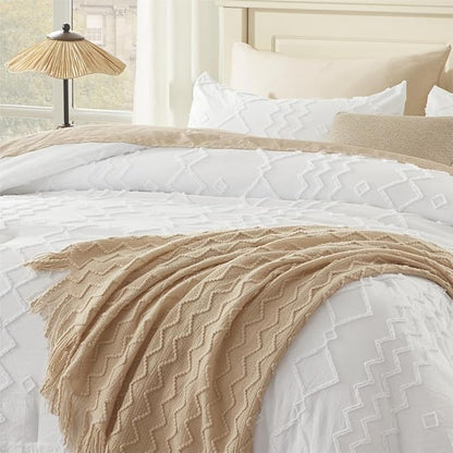 Andency Queen Comforter Set White, 3 Pieces Boho Textured Fall Farmhouse Bed, Microfiber Down Alternative Geometric Bedding Set (90x90Inch Comforter, 2 Pillowcases)