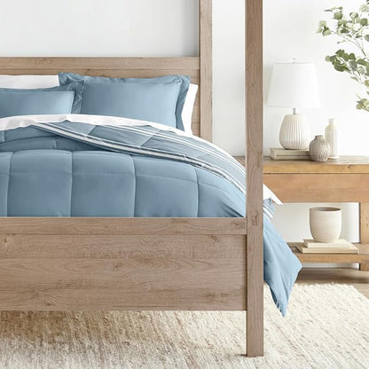 LINENS & HUTCH Comforter Set Patterned Microfiber All Season Down-Alternative Ultra Soft Bedding in Soft Stripe - King/Cal-King Soft Stripe Light Blue