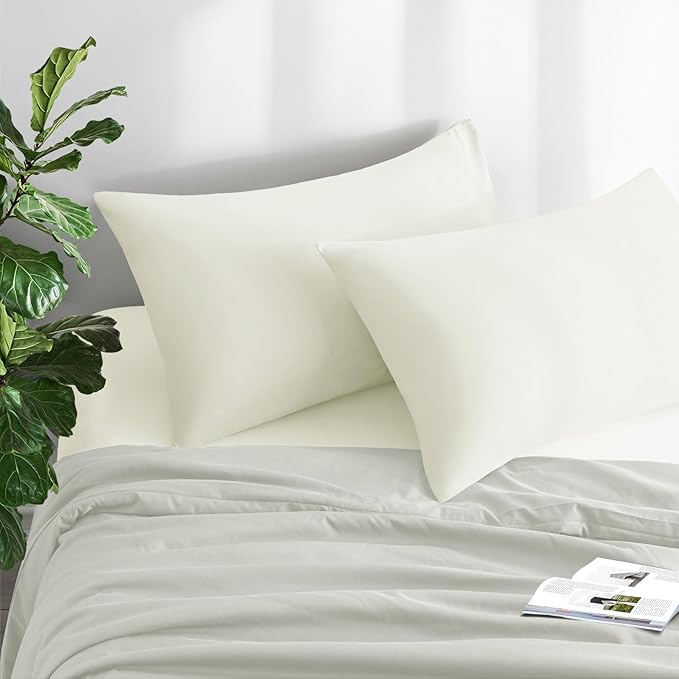 MILVOWOC 2Pcs Brushed Microfiber King Pillowcases - 20 x 36 Inch, White Pillow Case Set Non Slip Envelope Pillow Cover with Moisture Absorption and Anti-Wrinkle