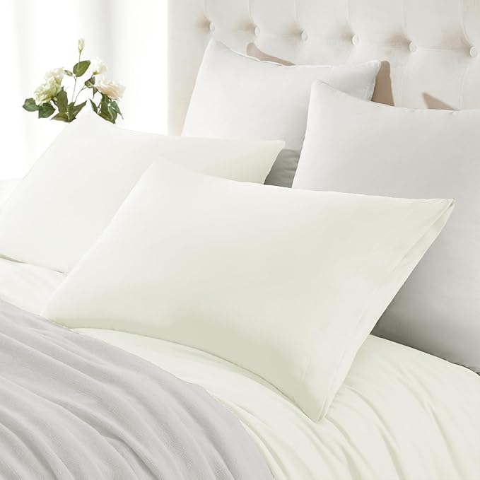 MILVOWOC 2Pcs Brushed Microfiber Queen Pillowcases - 20 x 30 Inch, White Pillow Case Set Non Slip Envelope Pillow Cover with Moisture Absorption and Anti-Wrinkle