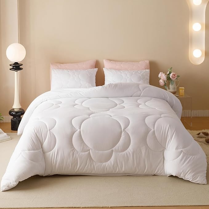 KAREVER White Flower Comforter Twin Sunflower Print Bed Twin Comforter Set 3 Pieces White Floral Comforter Set for Boys Girls Teens Bedroom Decor All Season Hotel Quality Comforter Set