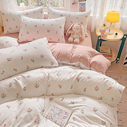 Nayoroom Pink Floral Duvet Cover Full Size Coquette Tulip Printed on White Reversible Comforter Cover 3Pcs Kids Girls Cottagecore Bedding Set with Zipper Closure Soft Breathable Microfiber