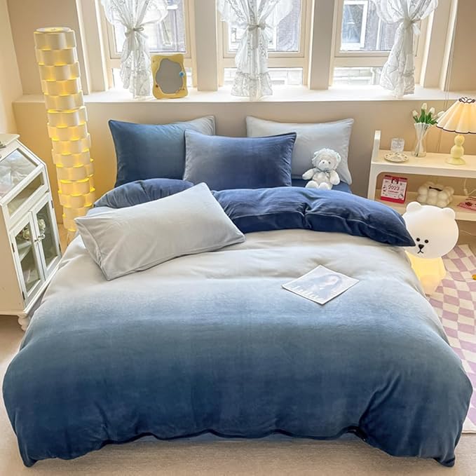 CLOTHKNOW Blue White Velvet California King Comforter Set Gradient Blue Bedding Sets Soft Blue Comforter with 2 x Pillow Cases