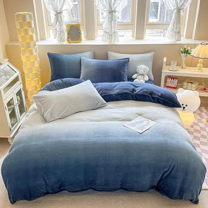 CLOTHKNOW Blue White Velvet King Size Comforter Set Gradient Blue Bedding Comforter Sets Soft Light Blue Comforter with 2 x Pillow Cases