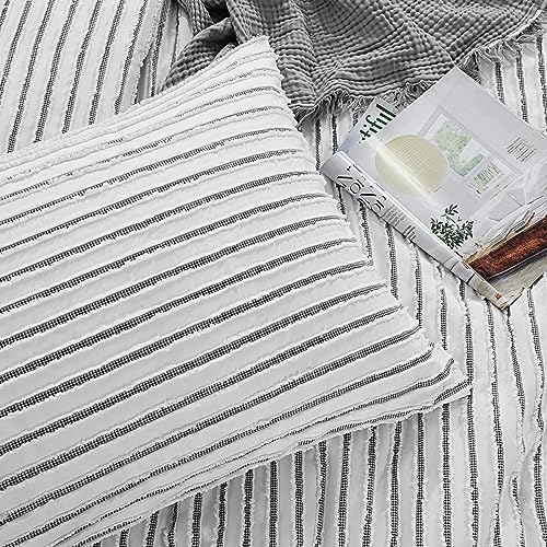 HOMBYS Oversized King Boho Comforter Set 128x120, Black White Tufted Jacquard Geometry Bedding Comforter for King Bed, Shabby Chic Bed Sets with 2 Matching Pillow Cases