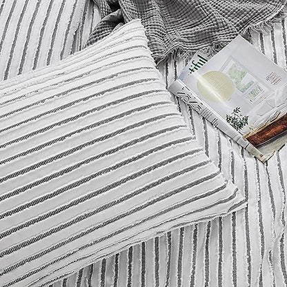 HOMBYS Oversized King Boho Comforter Set 128x120, Black White Tufted Jacquard Geometry Bedding Comforter for King Bed, Shabby Chic Bed Sets with 2 Matching Pillow Cases