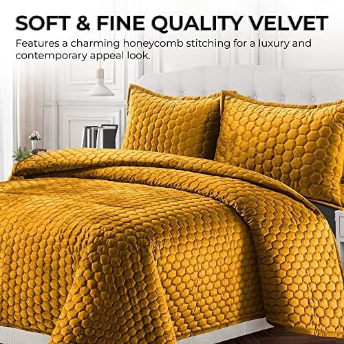 Tribeca Living Lugano Oversized Velvet Quilt Set - All Season, Extra Large, 3 Piece Queen Size Comforter Set with 2 Pillow Shams in Gold Honeycomb Pattern 260GSM
