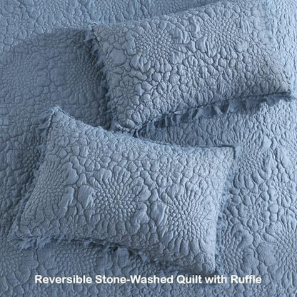 HORIMOTE HOME Blue Ruffled Quilt King Size, Stone-Washed Microfiber Lightweight Crinkled Farmhouse Rustic Shabby Chic Bedding Set, 3 Pieces Reversible Bedspread with Pillow Shams for All Season