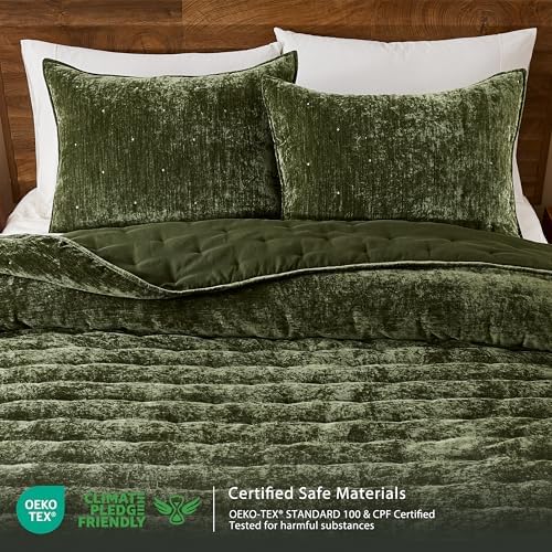 WDCOZY Cloud Soft King Size Quilt Set, Dark Olive Green Chenille Velvet