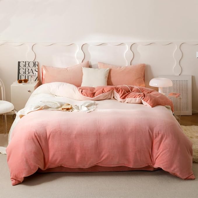 CLOTHKNOW Pink White Velvet Queen Comforter Set Gradient Pink Bedding Comforter Sets Soft Warm Comforter with 2 x Pillow Cases | Soft