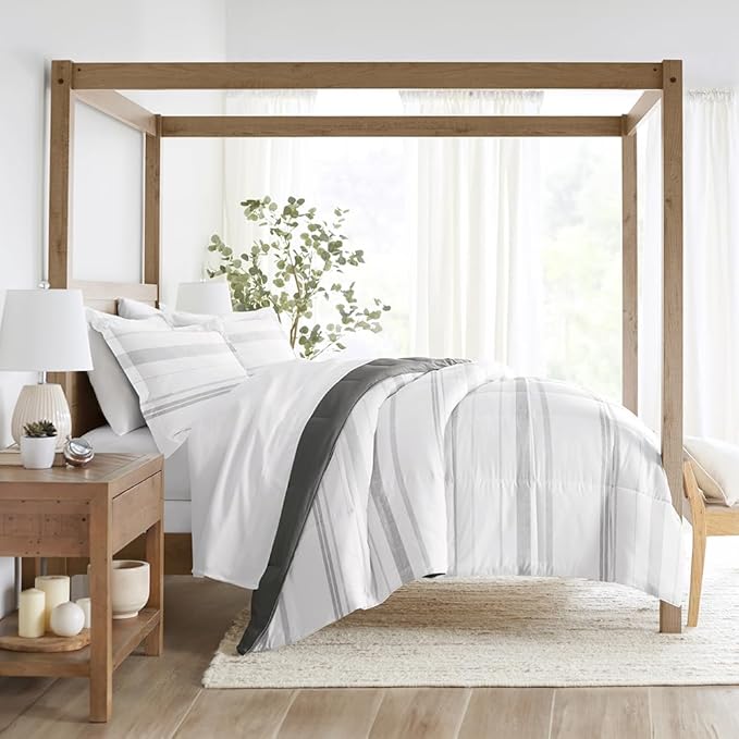 LINENS & HUTCH Comforter Set Patterned Microfiber All Season Down-Alternative Ultra Soft Bedding in Stitched Stripe - Full/Queen Stitched Stripe Gray