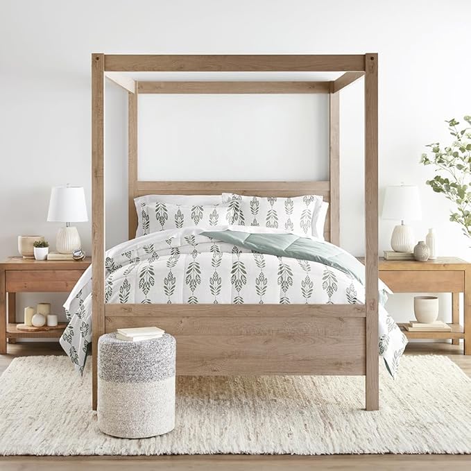 LINENS & HUTCH Comforter Set Patterned Microfiber All Season Down-Alternative Ultra Soft Bedding in Folk Leaves - Full/Queen Folk Leaves Eucalyptus