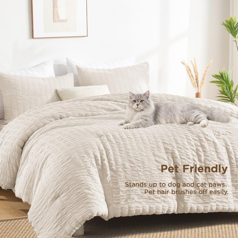 AveLom Seersucker Oversized Queen Comforter Set Beige (98x98 In), 3 Pieces 100% Soft Washed Microfiber Lightweight Comforter with 2 Pillowcases, All Season Down Alternative Comforter Set for Queen Bed