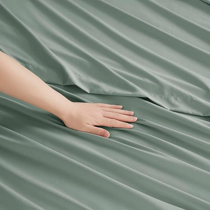 Clara Clark Bed Sheets, Premier 1800 Series Bed Sheet Set, Deep Pocket, Wrinkle, Fade, Stain Resistant, Luxury Soft Bedding Sheets & Pillowcases, California King, Ice Green